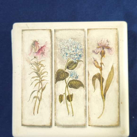 Floral Coaster Set w cork back - Picture 6 of 8